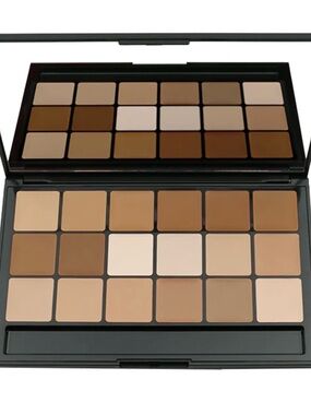24-Shade Neutral Concealer Palette — Cream to Deep